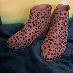 Cat & Jack Brown Leopard Print Kids Boots